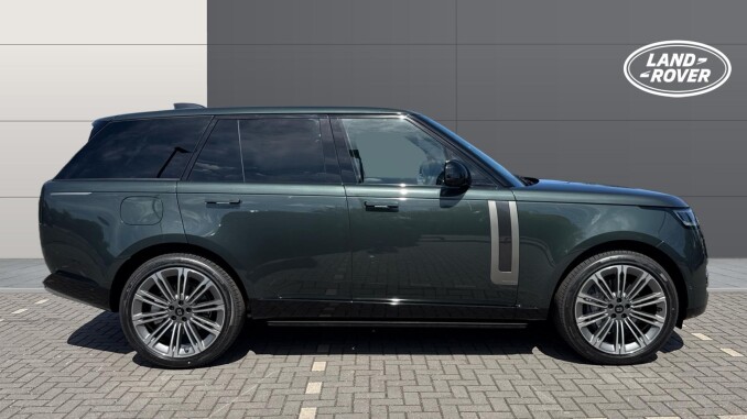 Land Rover Range Rover 3.0 D300 Westminster Edition 4dr Auto Diesel Estate - Image 5